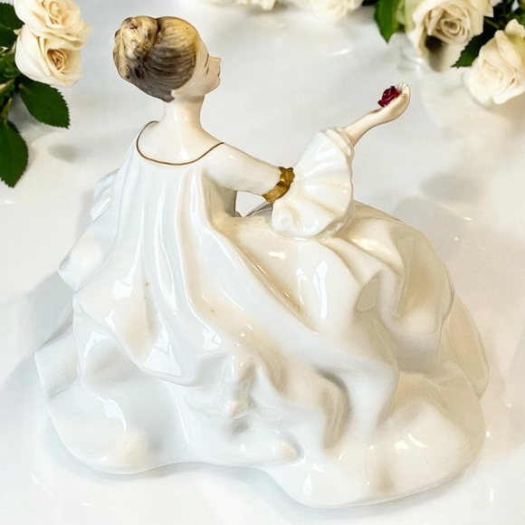 Vintage 1960s Royal Doulton Doll Figurine My Love HN 2339 White Gold - Picture 5 of 8